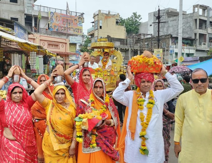 उन्हेल में सात दिवसीय भागवत ज्ञान गंगा महोत्सव की शुरुआत